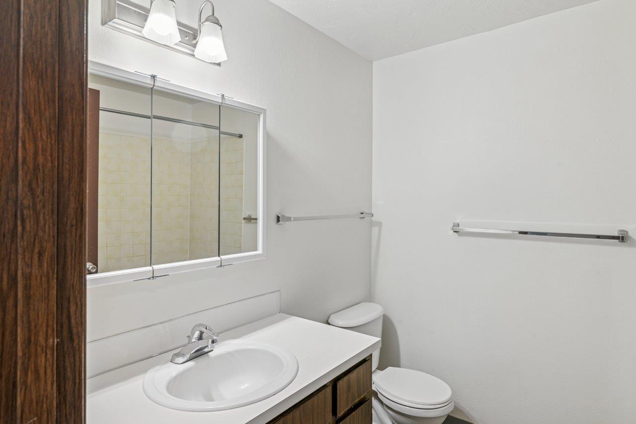 Sequoia Apartments Image 12