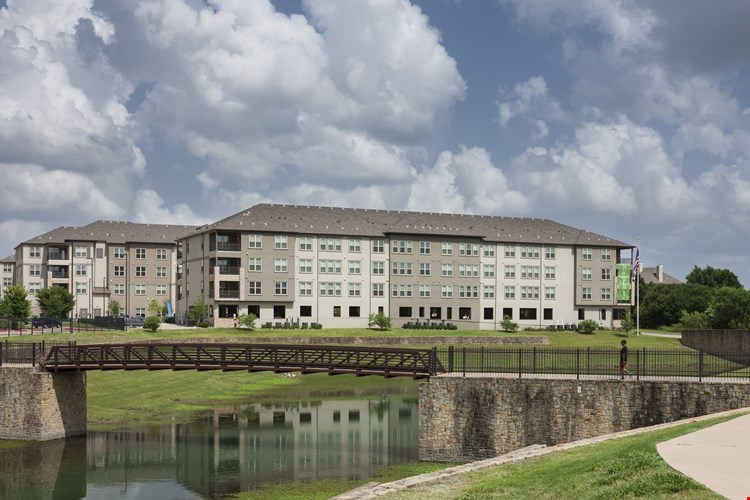 McDermott 55 Image 40