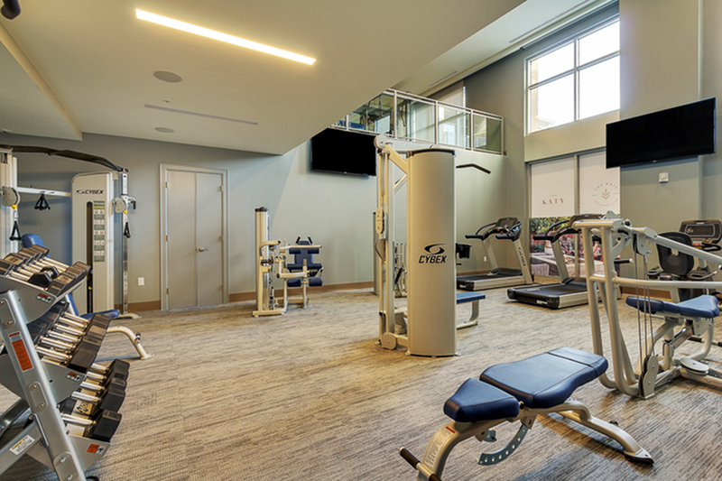 24/7 Fitness Center