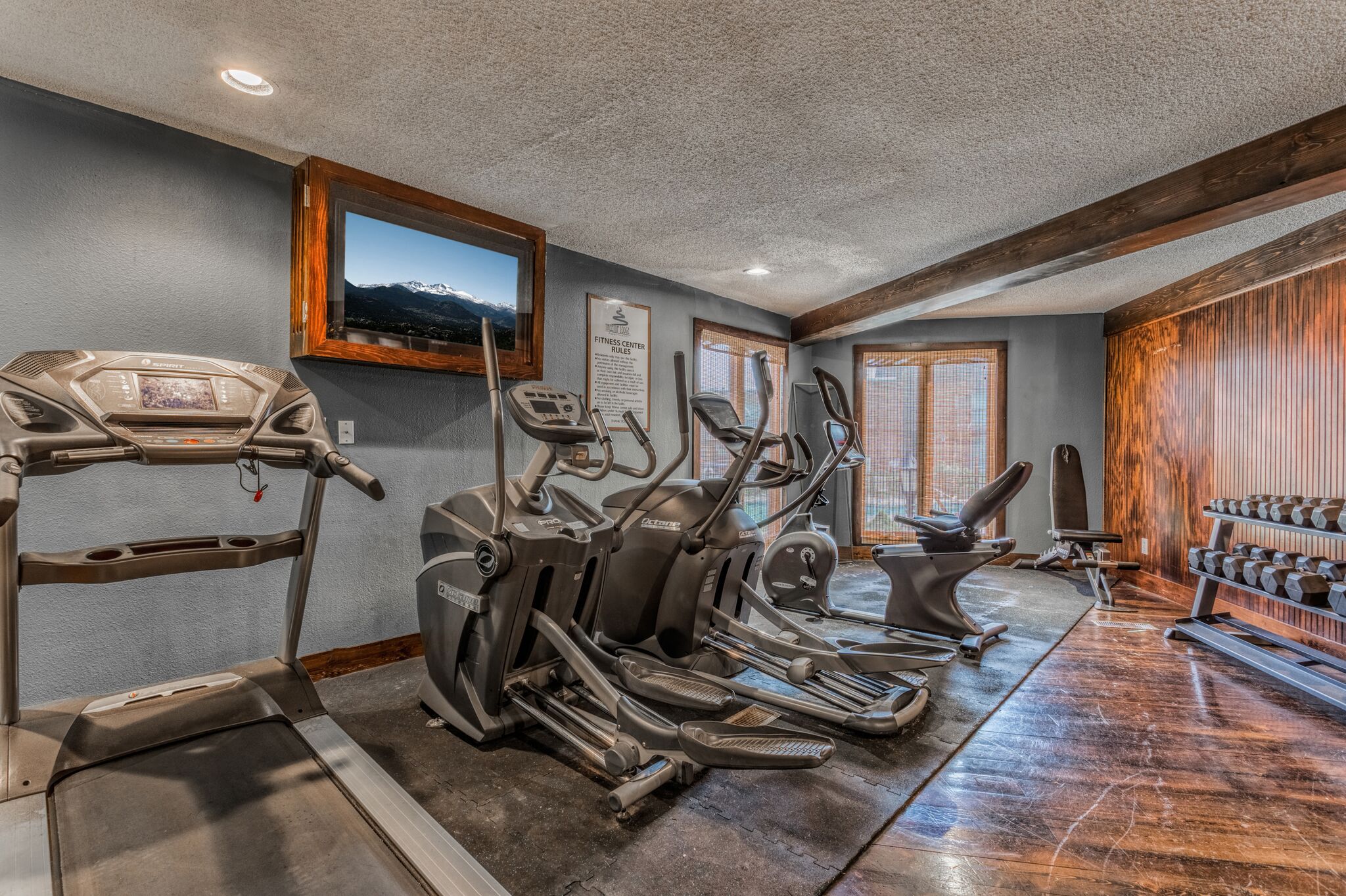 Treetop Lodge  Image 3