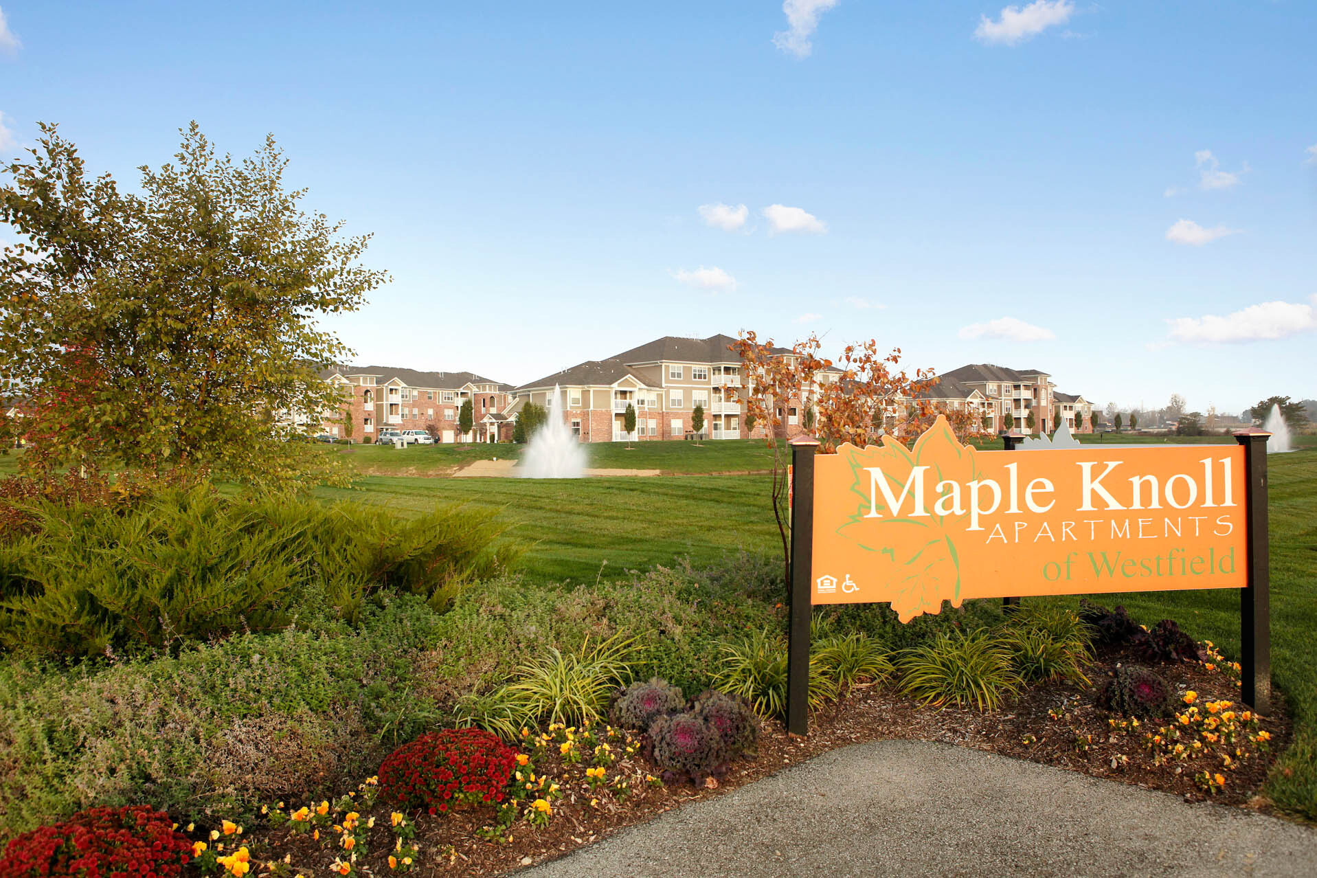 Maple Knoll Apartments Image 1
