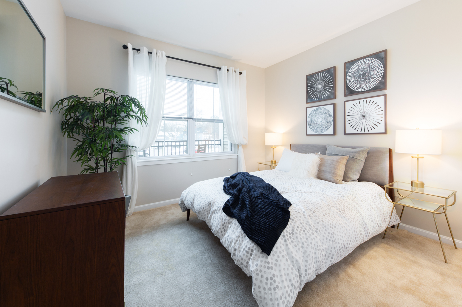 Metro at Wilmington Station Image 21