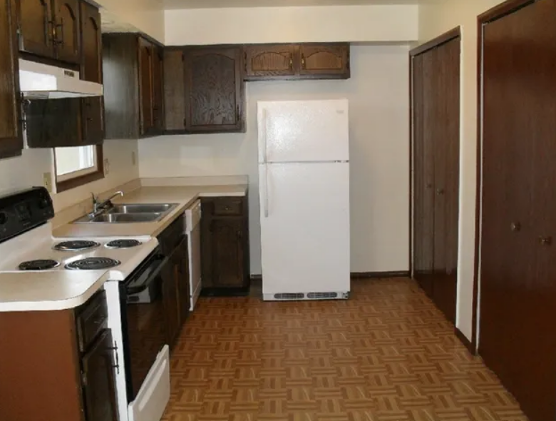 52 Kensington Townhomes Image 3