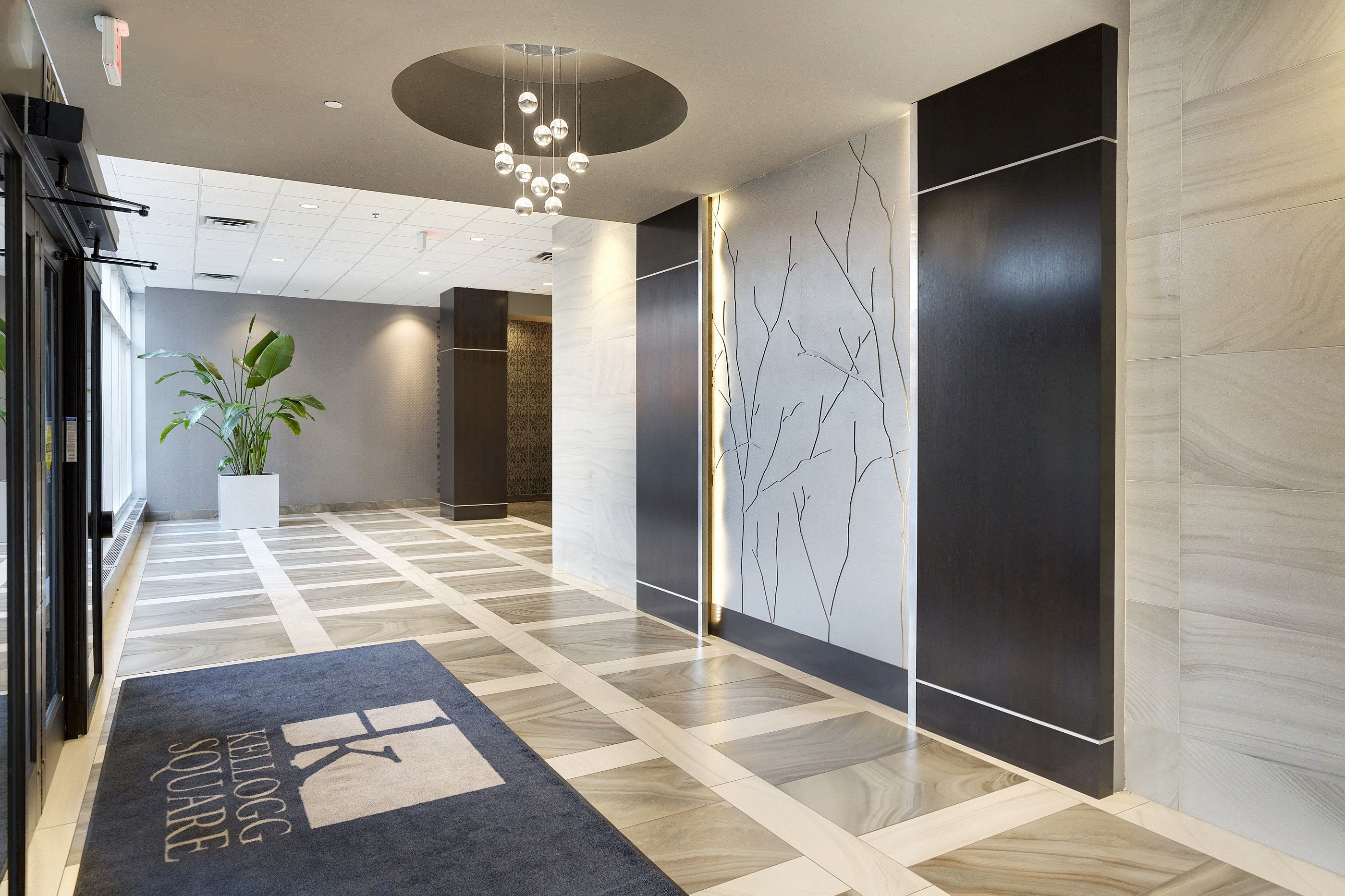 Kellogg Square Image 16