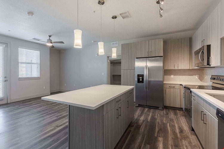 Encore Evans Station Apartments Image 13