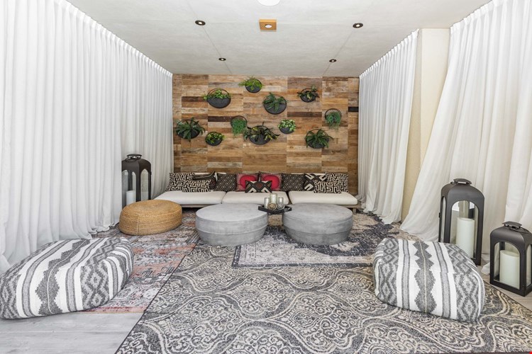 Camden Central Image 9