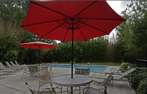 Mandeville Lake Apartments Image 22