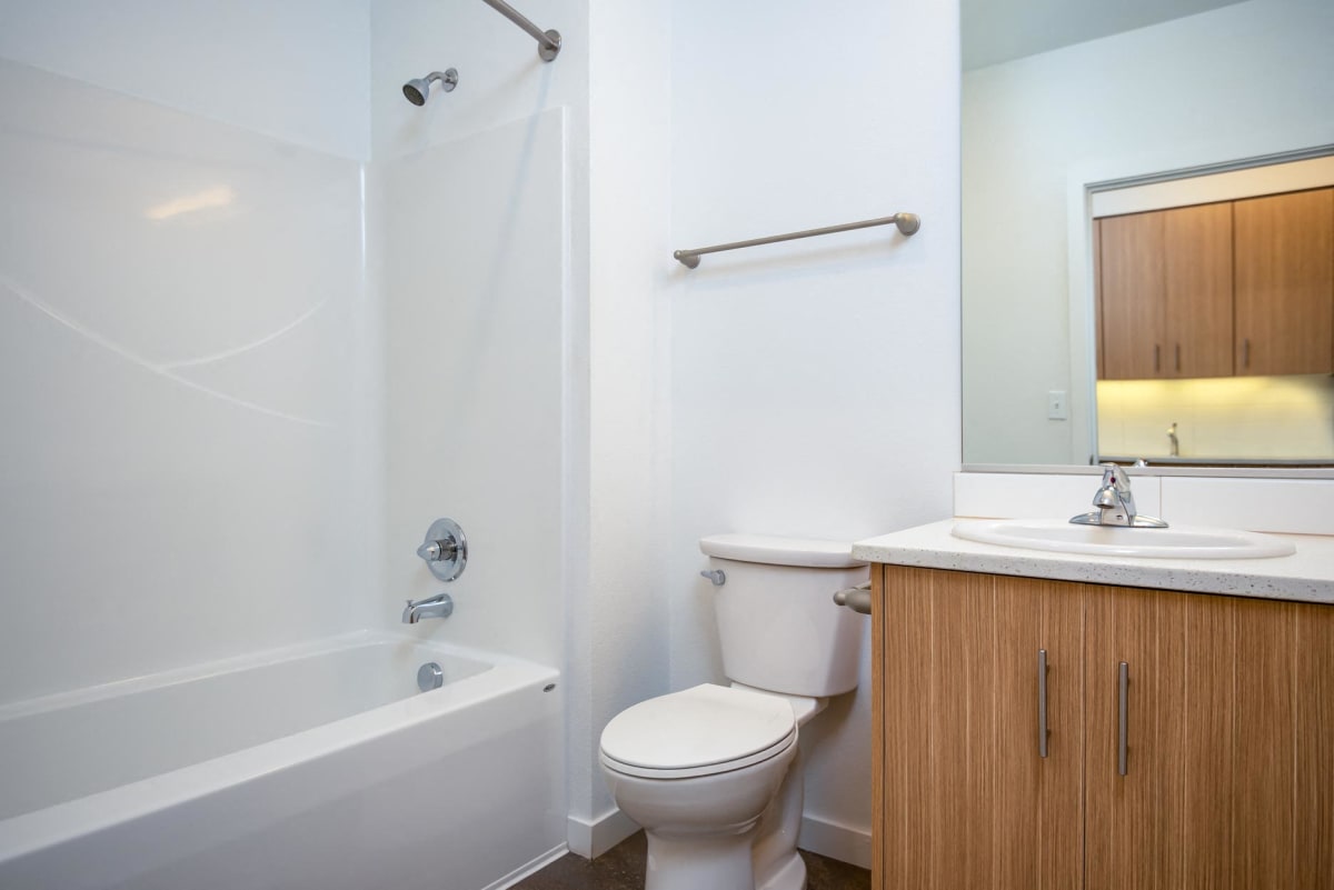 Hawthorne 31 Image 6