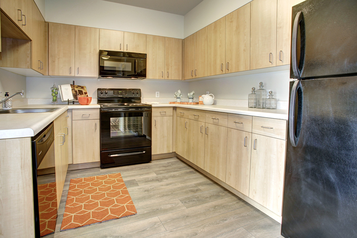 Hodge on 7th Image 8