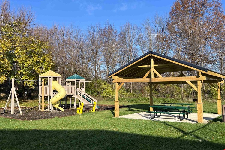 Crown Crossing Apartments Image 7