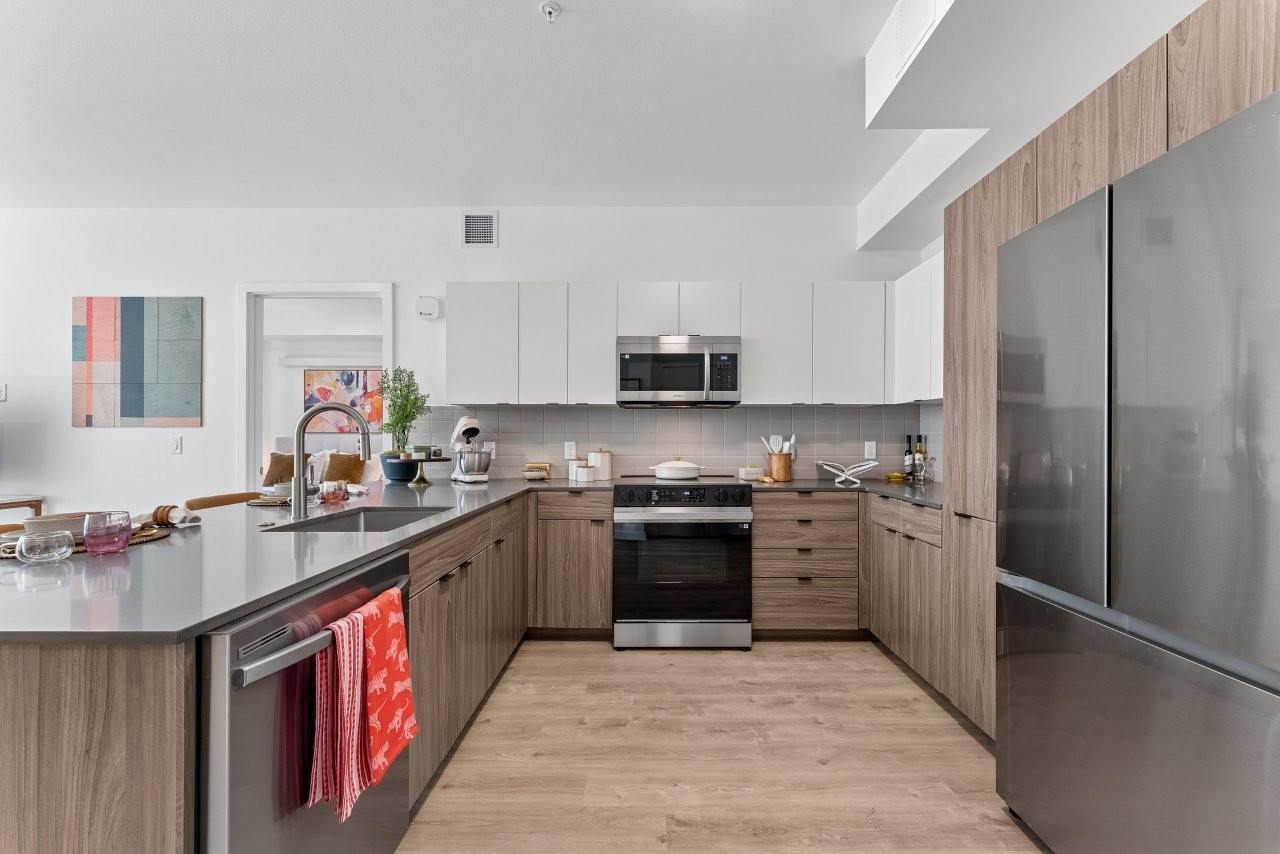 2x2 Kitchen