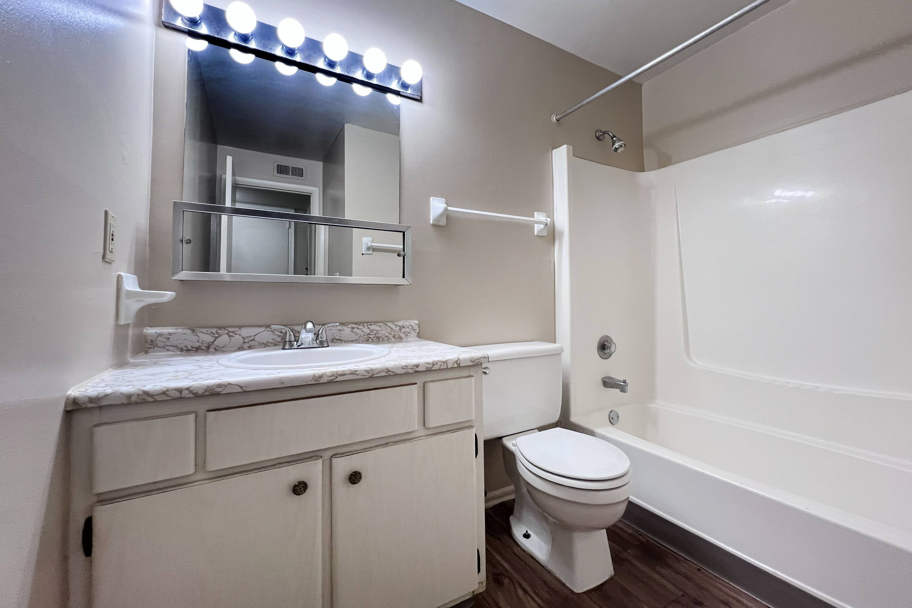 Crown Ridge Apartments Image 40