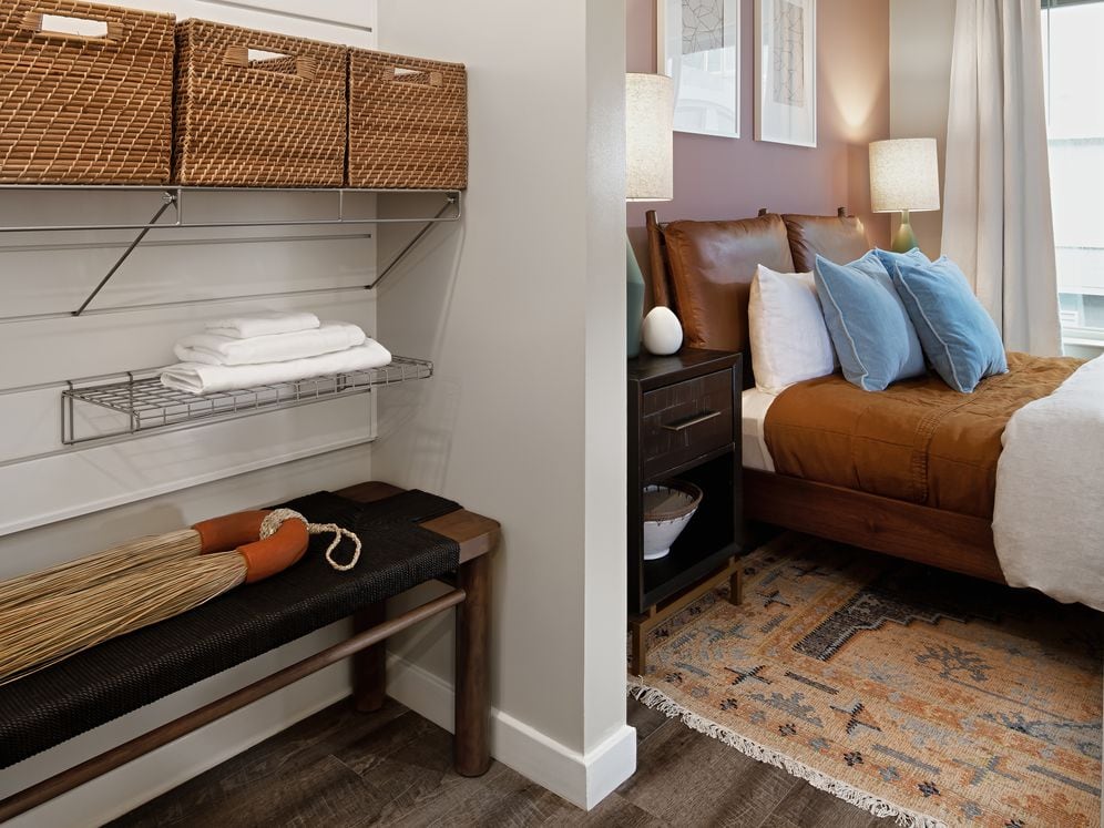 Building 2 Modern Classic Apartment with Sliding Barn Doors and Customizable Closet