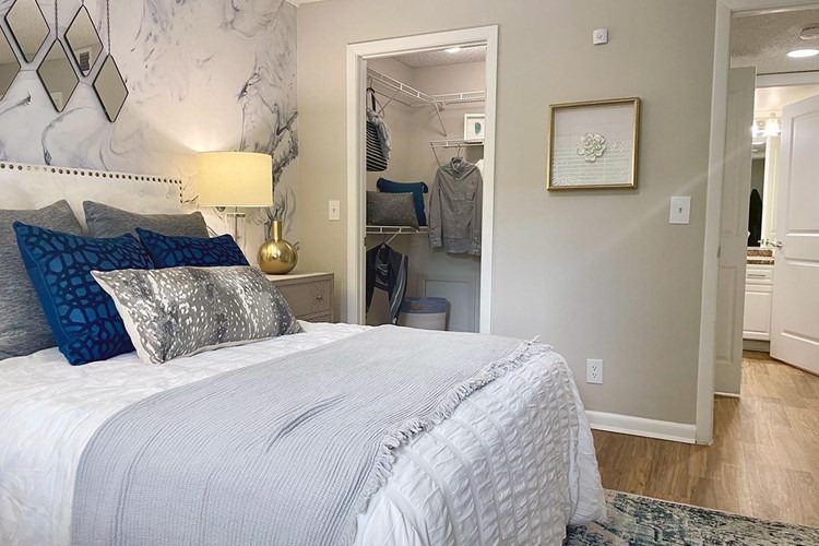 Your second bedroom is complete with a huge walk-in closet with built-in organizers which will be fantastic for your guests or for extra storage!