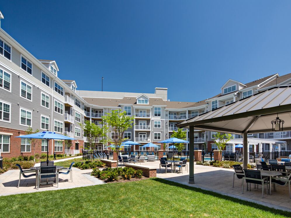 Newly renovated courtyard. Updated photos coming soon.