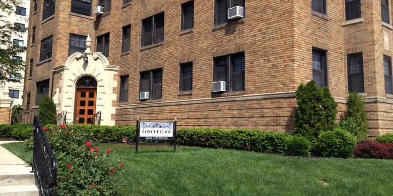 Plaza Apartment Center Image 4