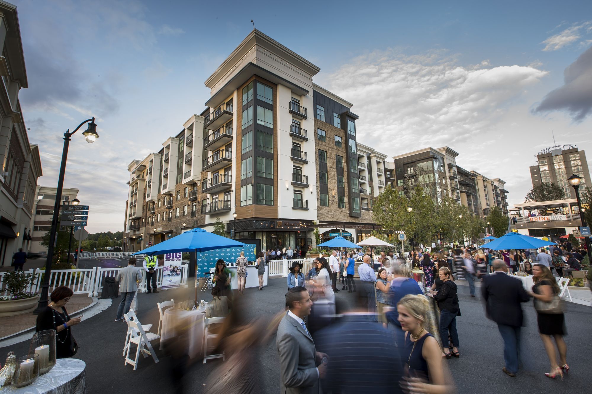 Veranda at Avalon Image 23