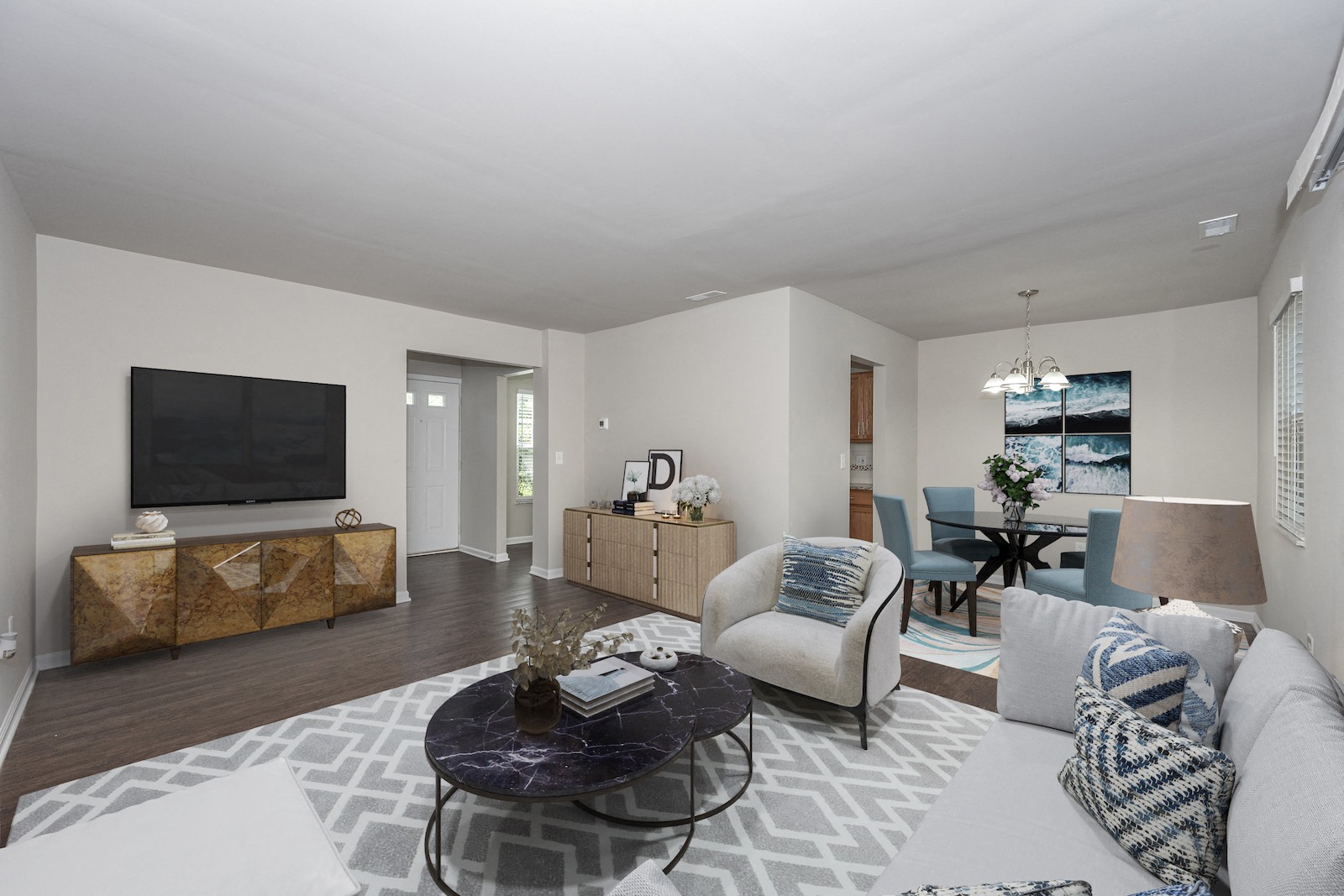 Village of Coldstream Image 8