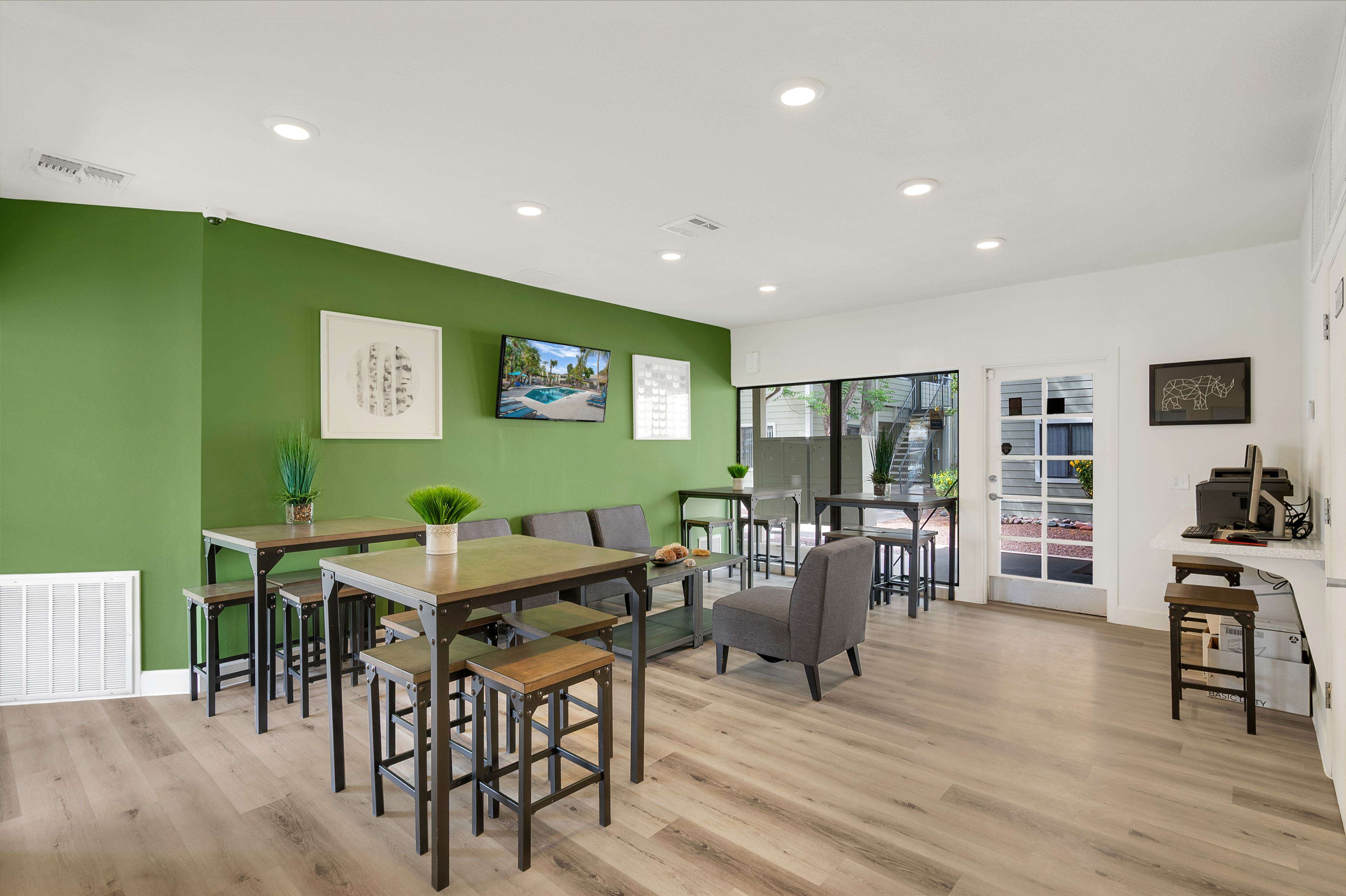Deerfield Village Image 20