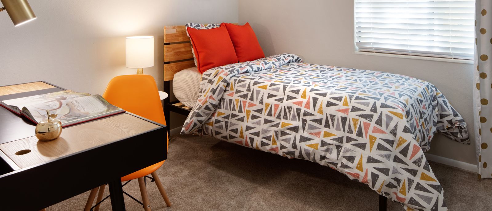 Clover Creek Apartments Image 11