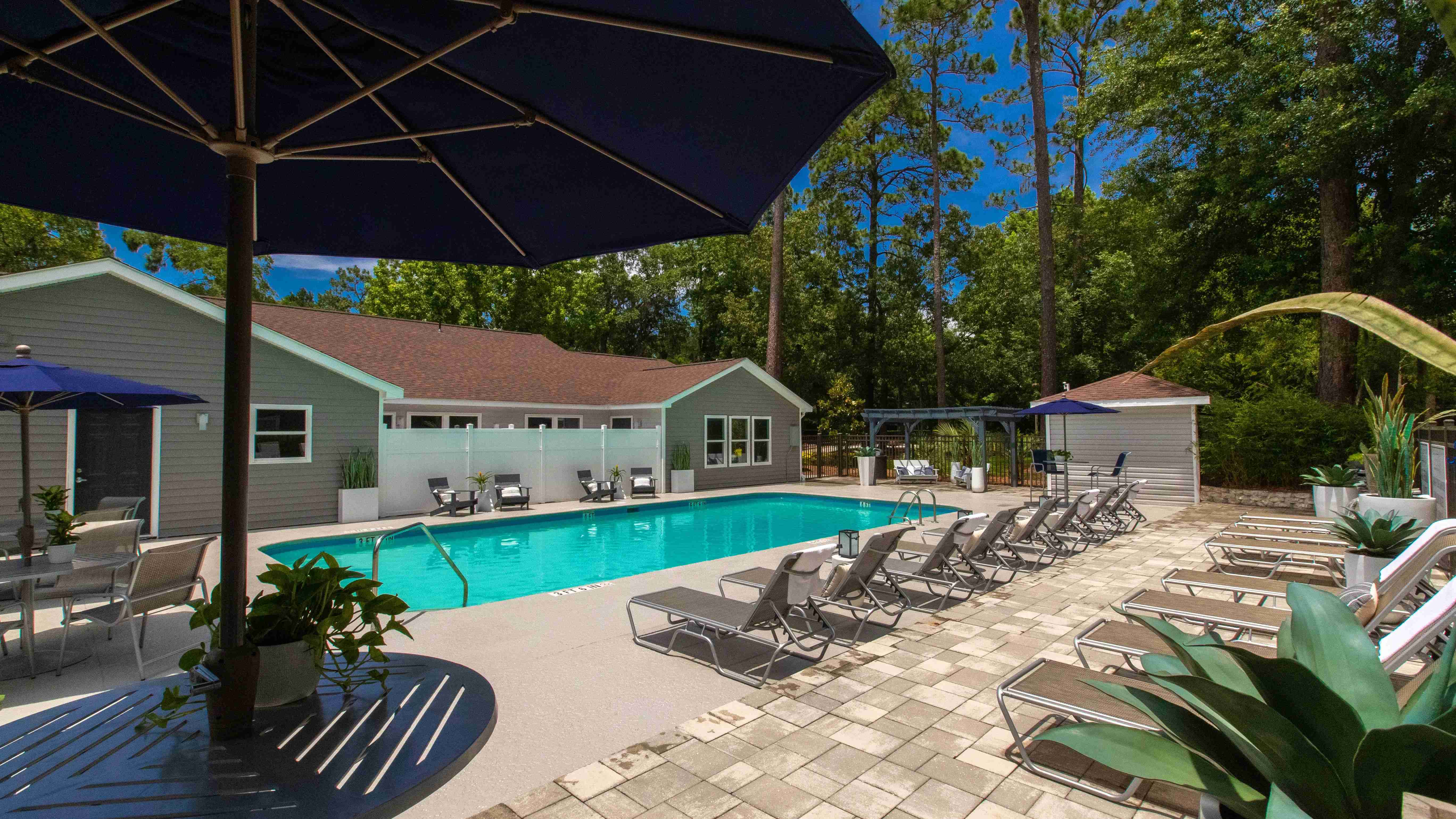 Emerson Isles offers a second community pool for your convenience, so you always have a destination for unwinding and creating lasting memories.