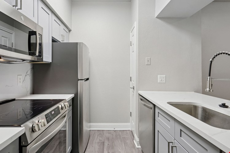 Larkin Apartment Homes Image 111
