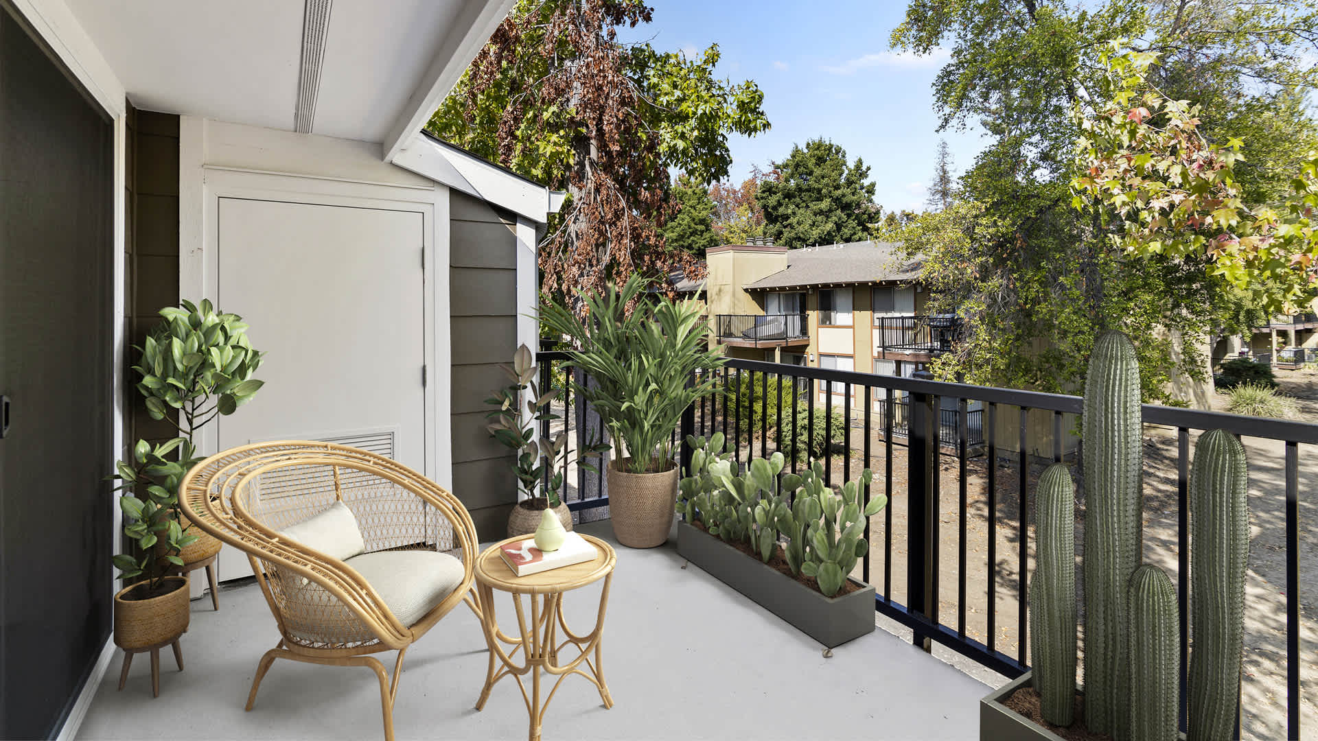 Lorien Ivy I Image 12