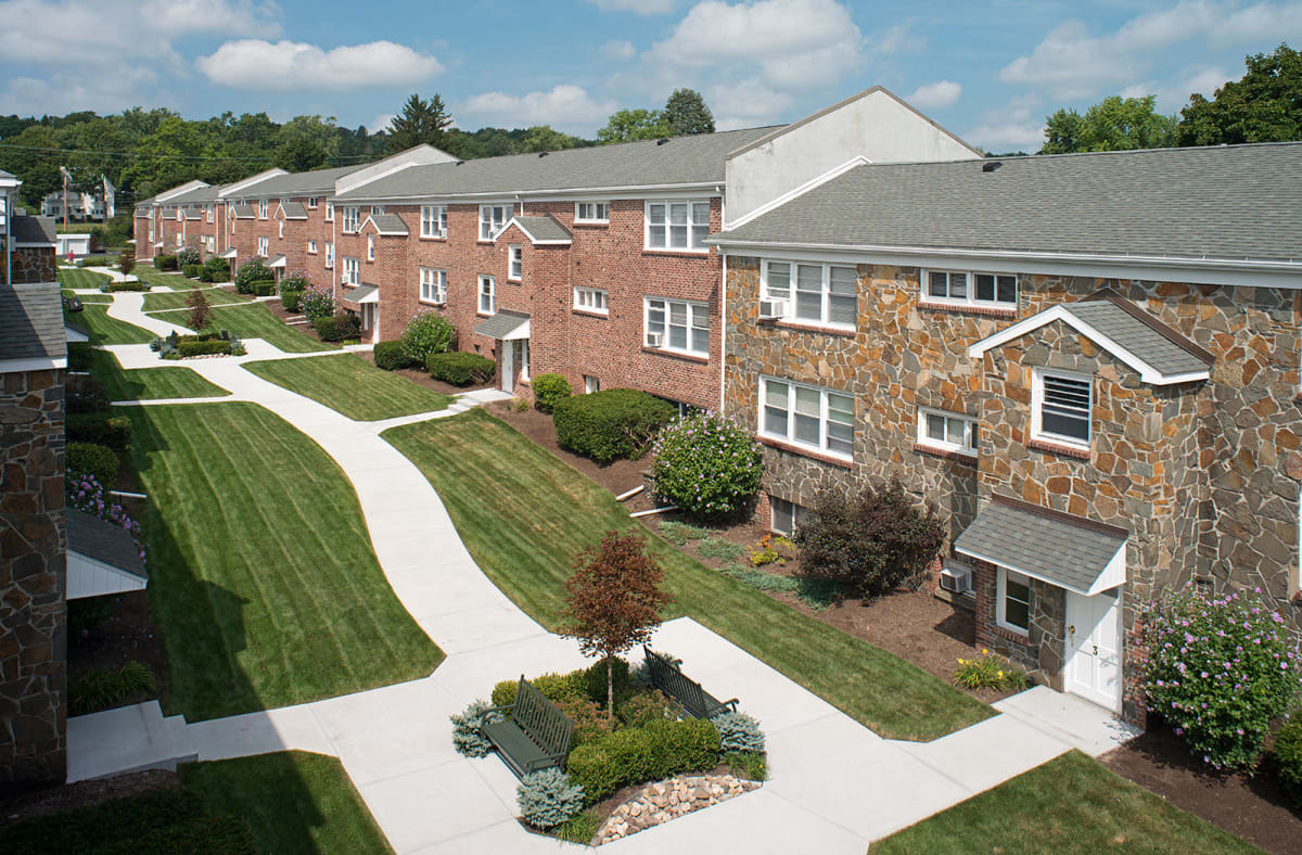 Menands Garden Apartments Image 1