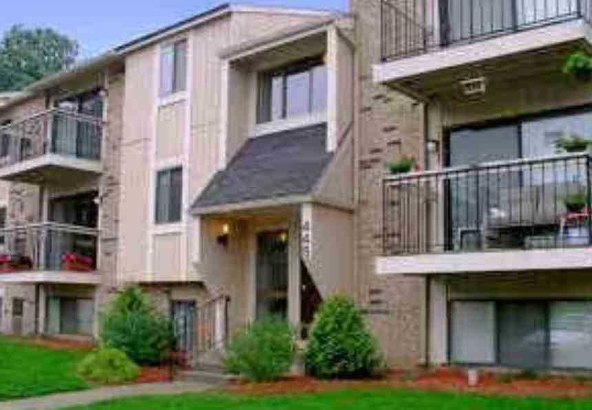 Autumn Woods and Glenwood Image 2