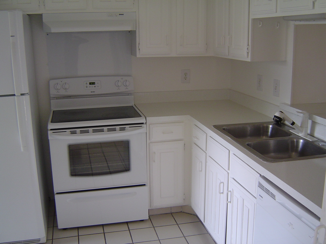 Lakehill Townhomes Image 5