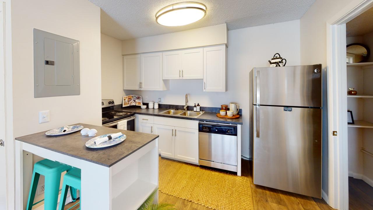 Somerset Apartments Image 1