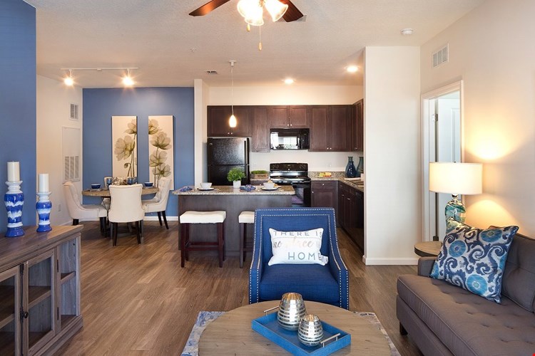 The Oaks At Southlake Commons Image 8