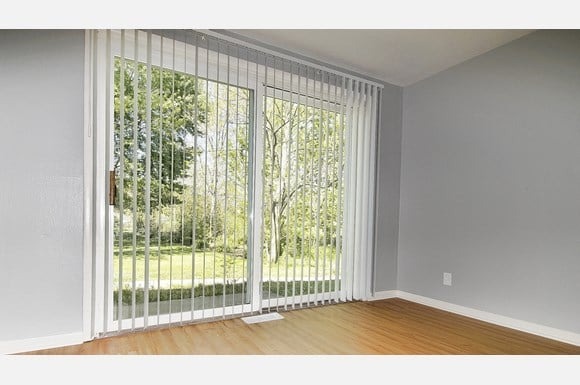 Olmsted Falls Village Image 3