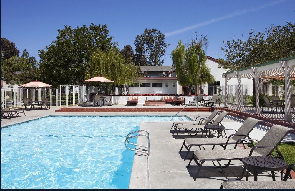 Pacific Oaks Image 10