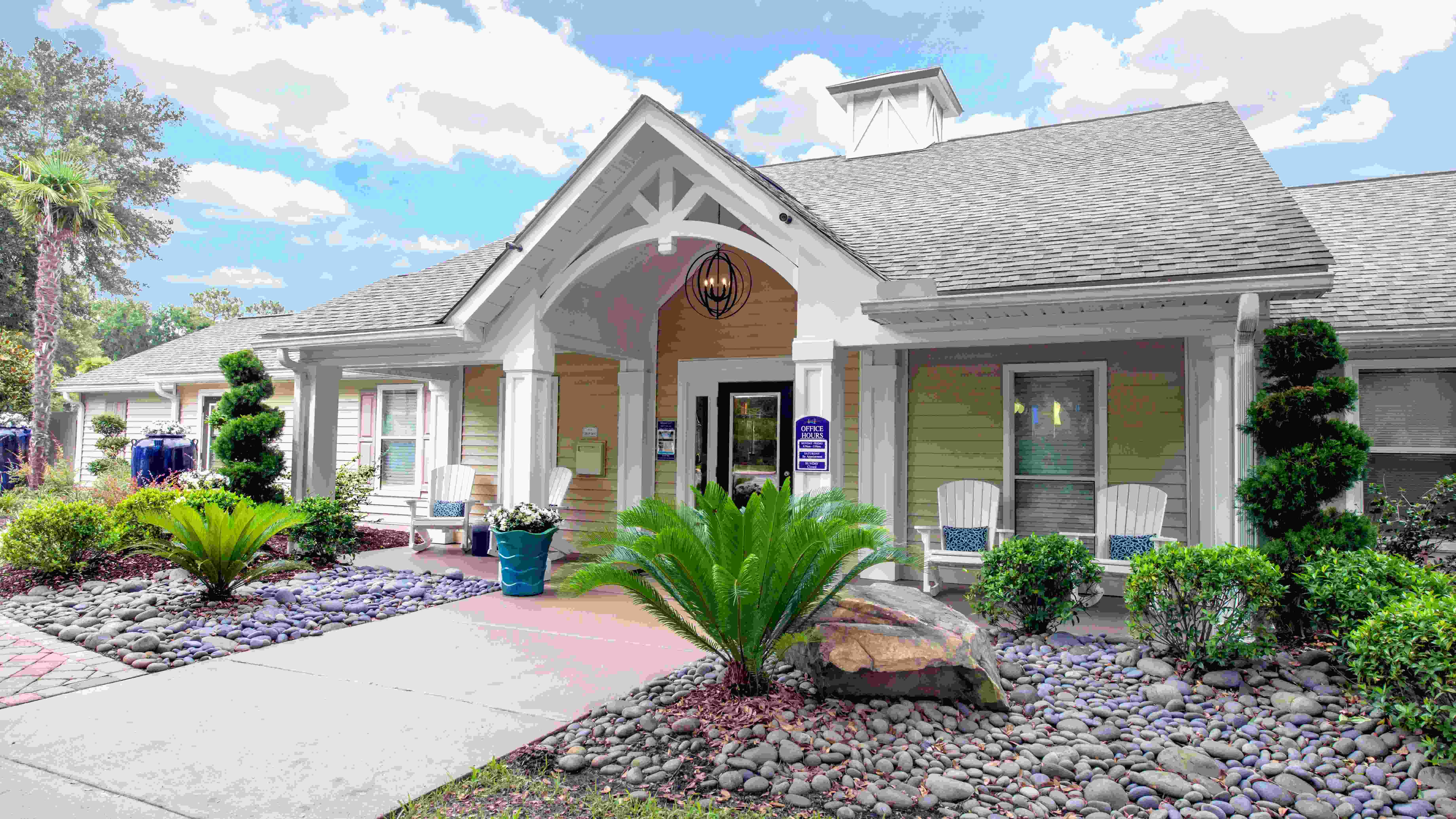 Our resident clubhouse offers a convenient business center and fitness haven as well as a space to relax with neighbors and new friends. 