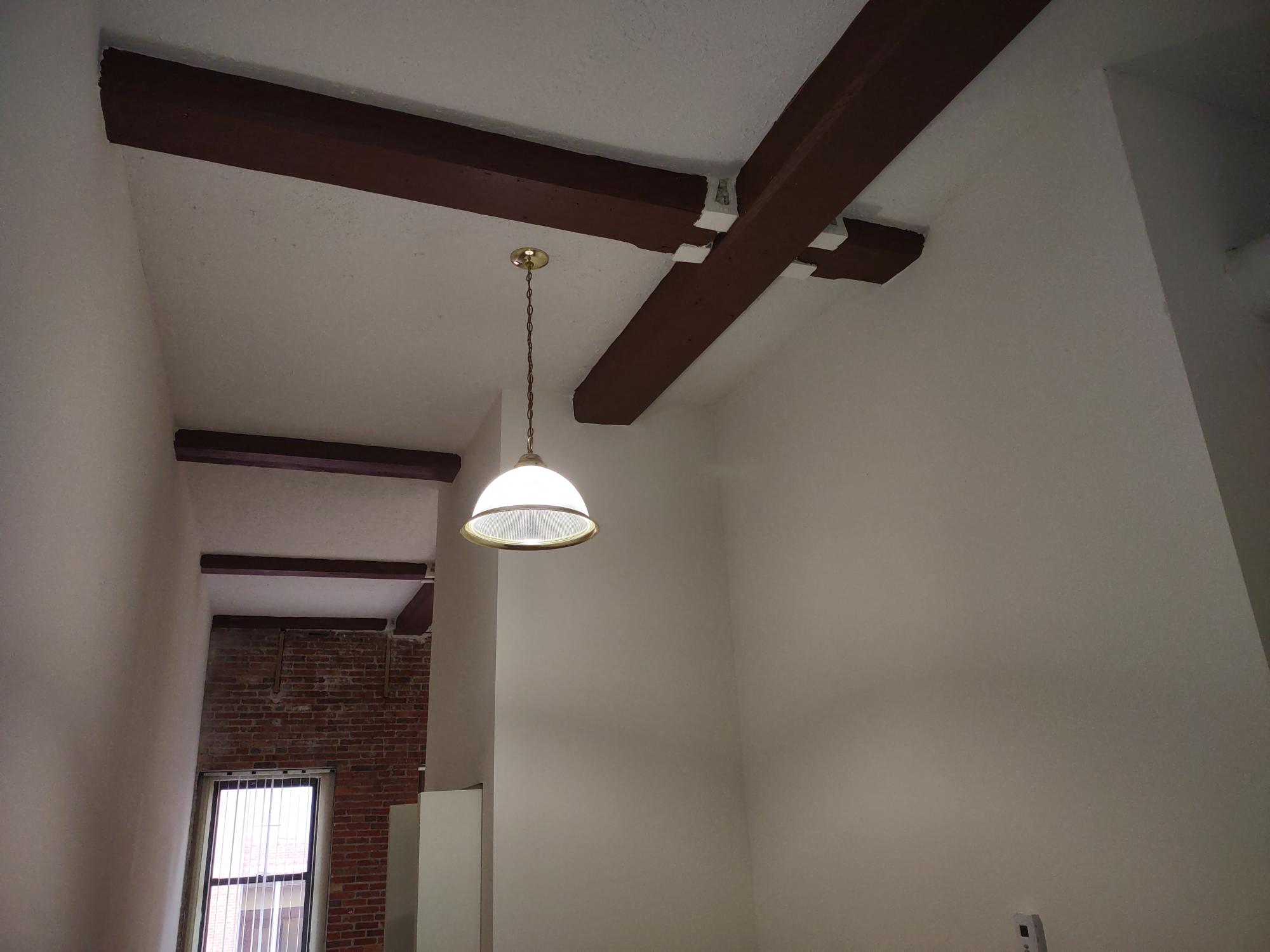 Marlboro Classic Apt & Redwood Square Image 125