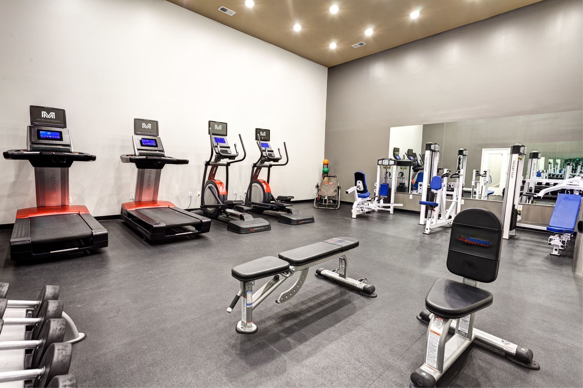 Metro On Granby Apartments Image 14