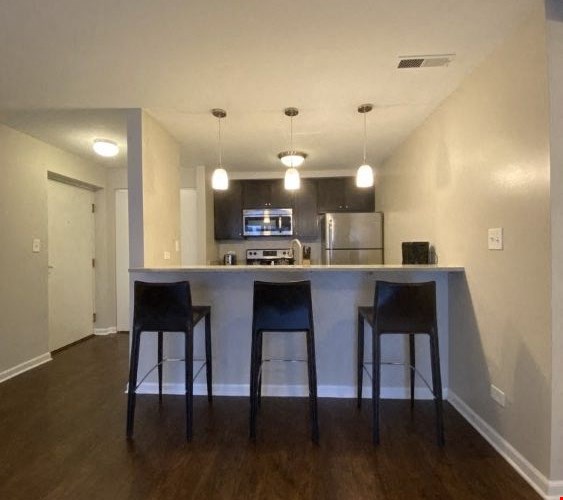 Breakfast bar sitting area