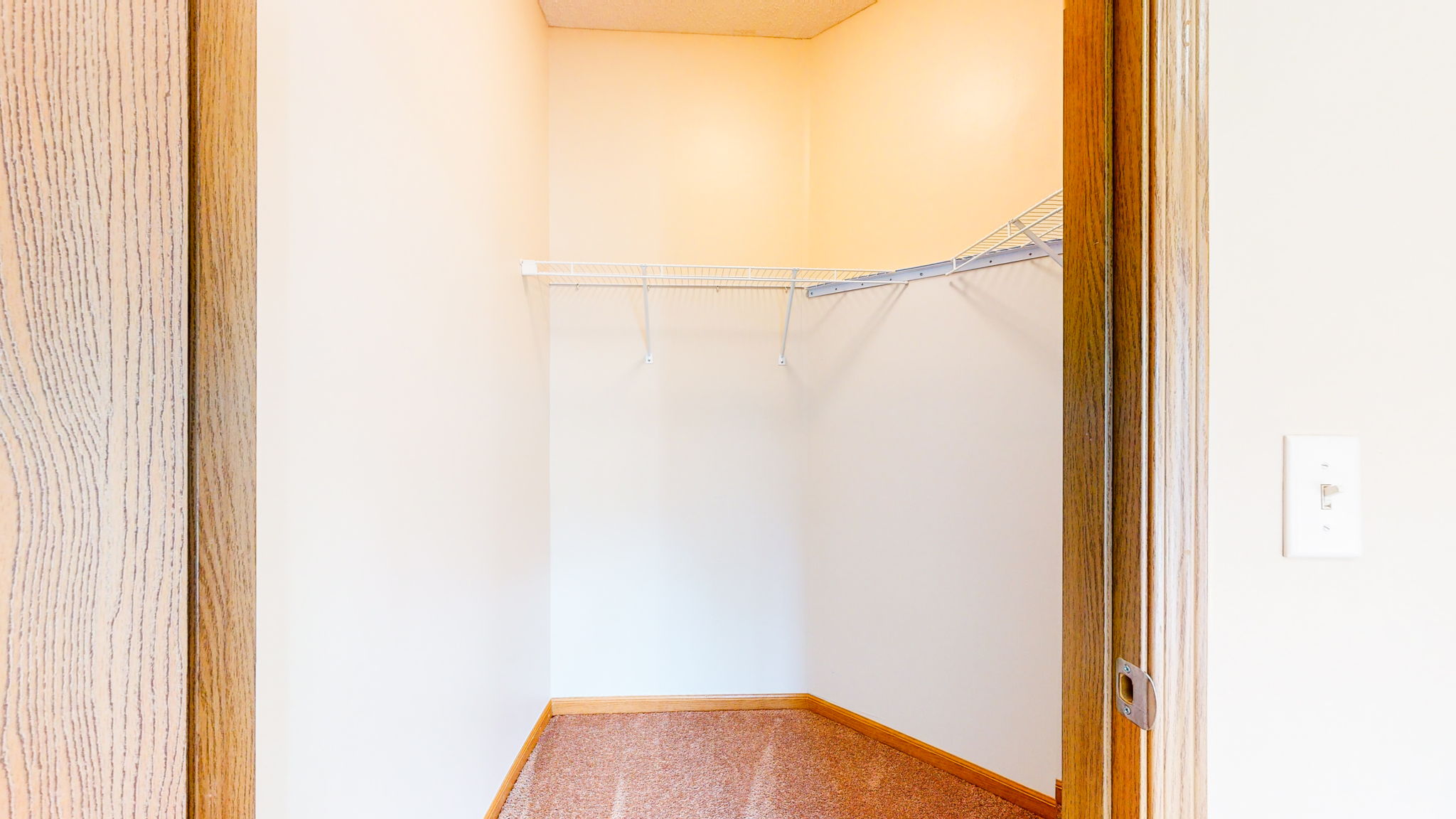 Pine - 1 bedroom/1 bath