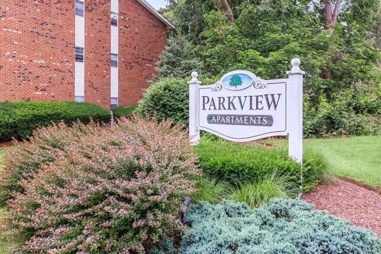 Parkview Apartments Image 15