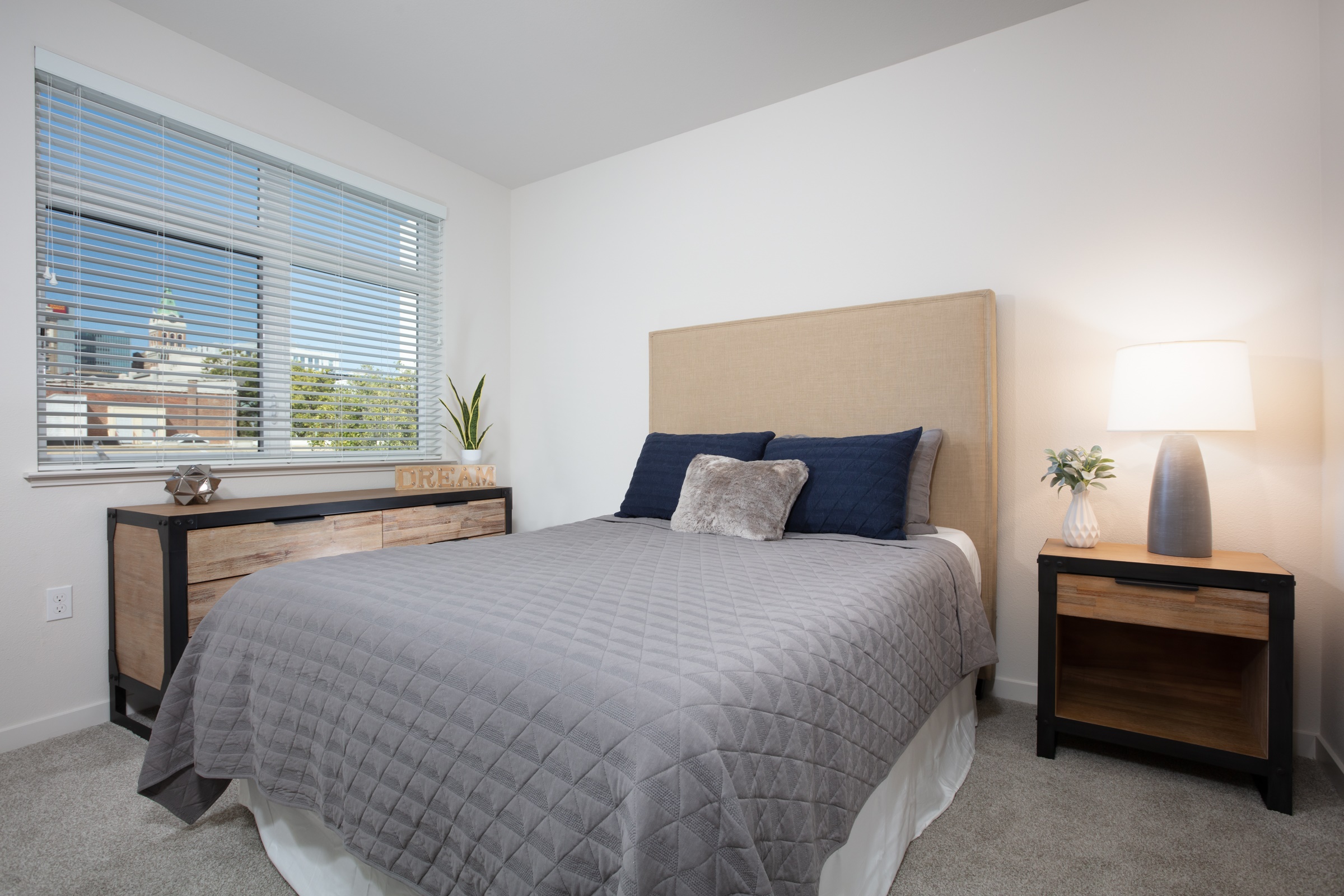 777 Broadway Image 16