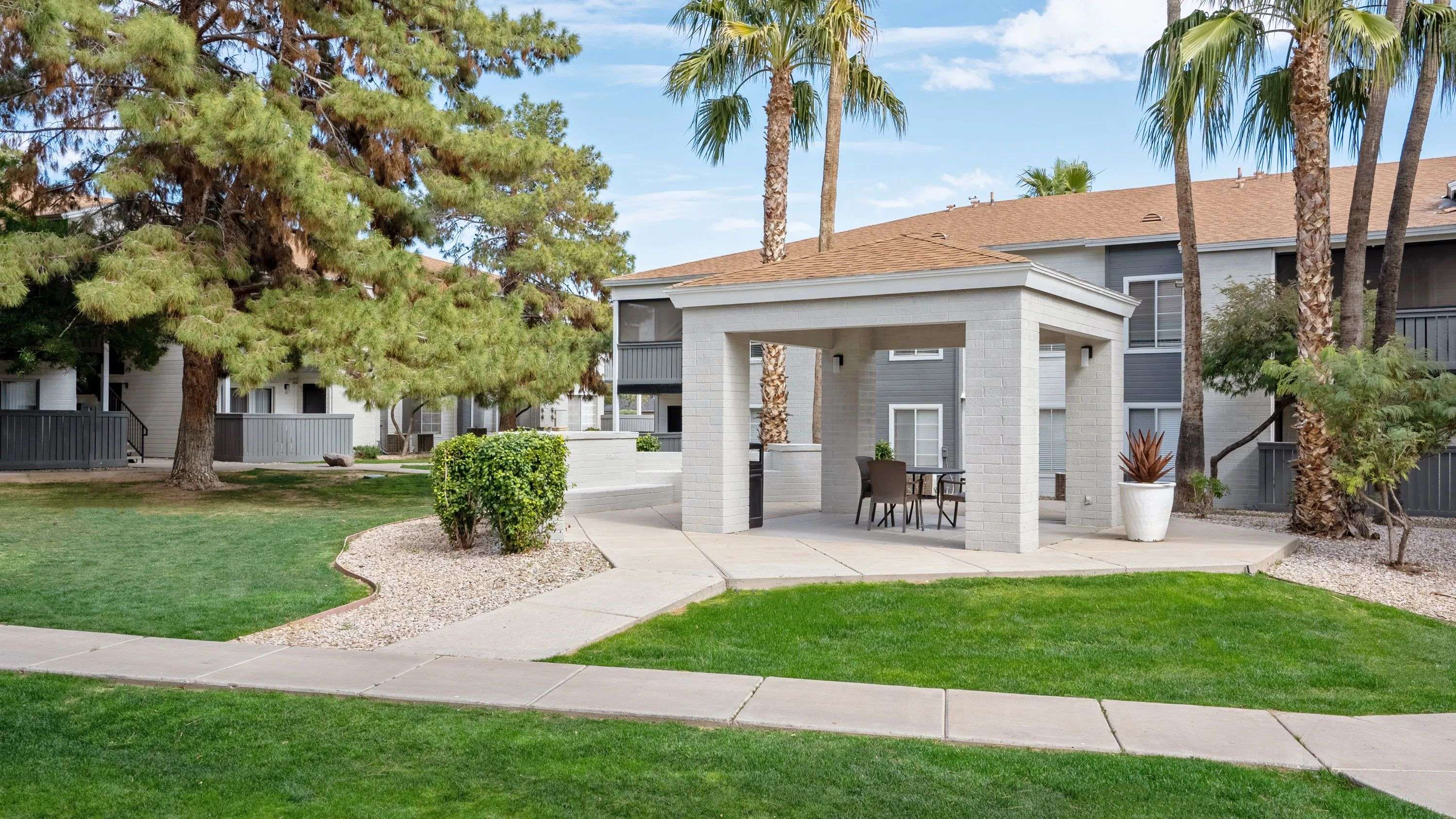 Enjoy a delightful picnic at our covered gazebo picnic area. 