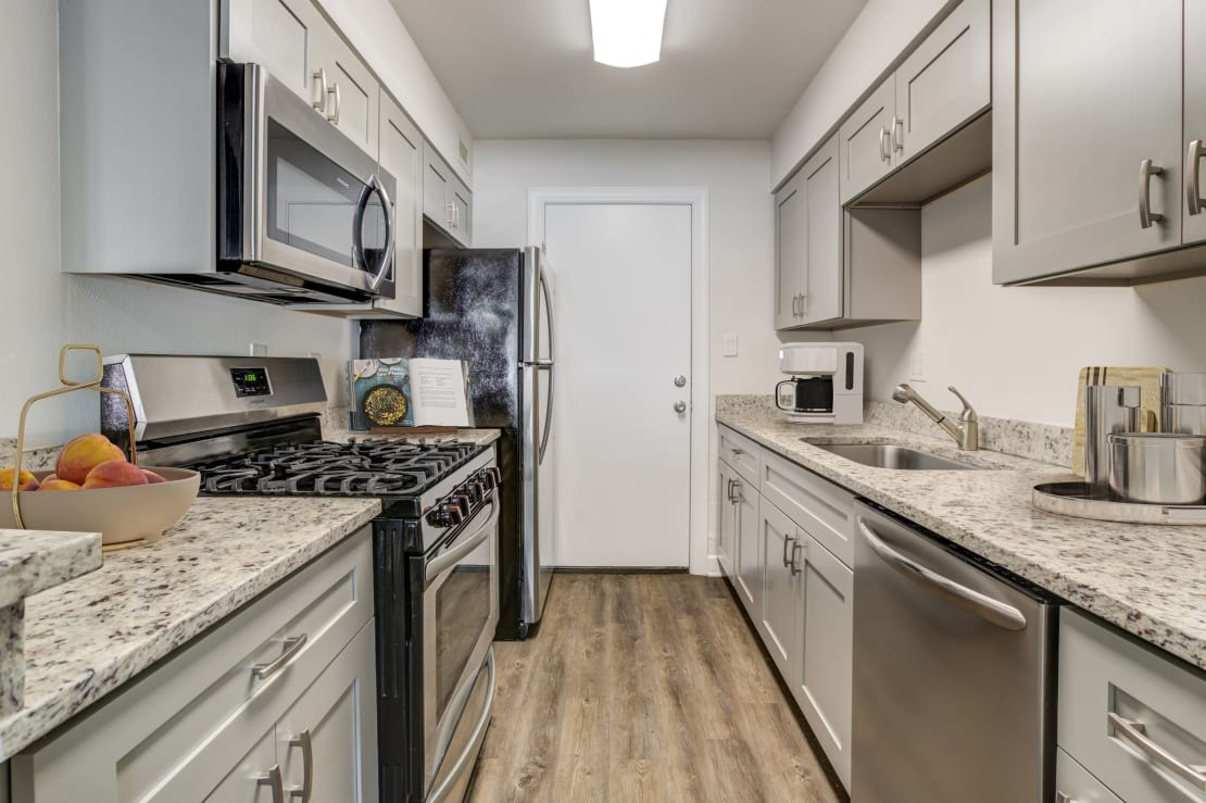 Square One Apartment Homes Image 5