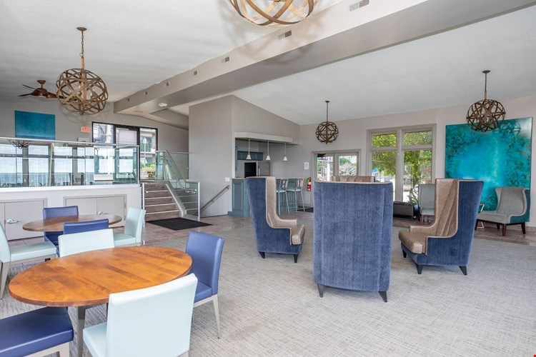 The Perch on Lake Image 28