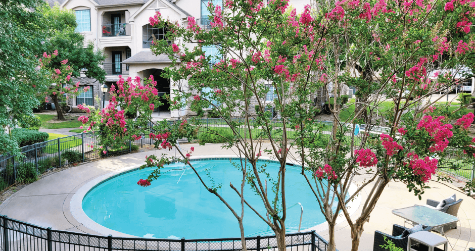 Village on the Parkway Apartments Image 28