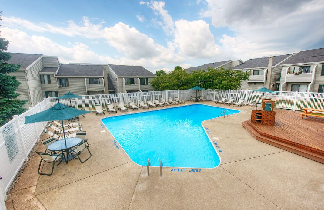 Woodgate Place Apartments and Townhomes Image 2