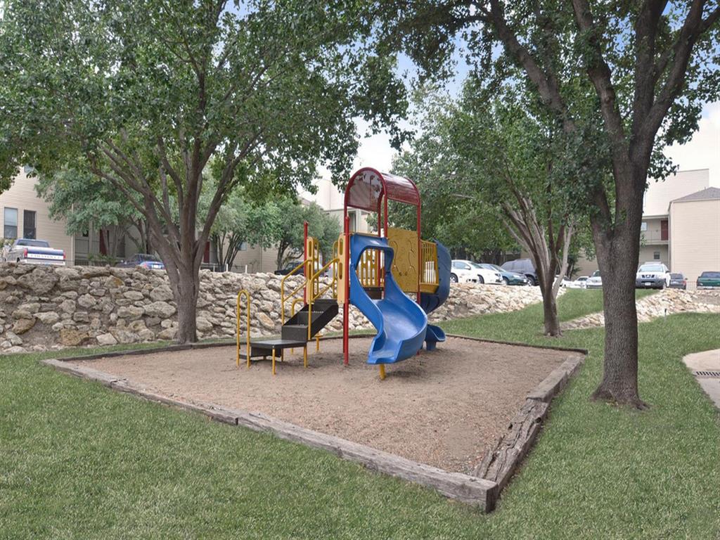Mylo Apartments Image 17