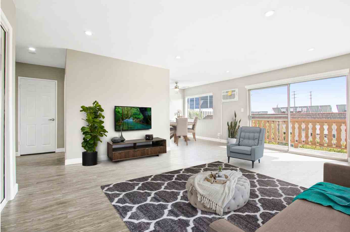 Sepulveda West Image 7