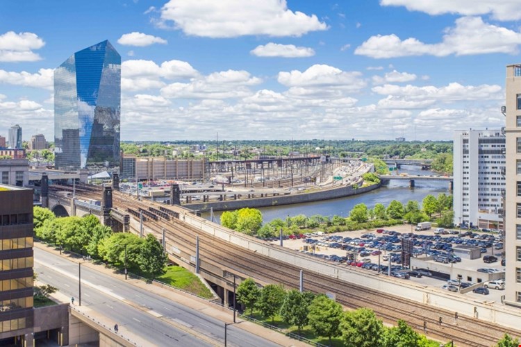 2121 Market Street Image 3