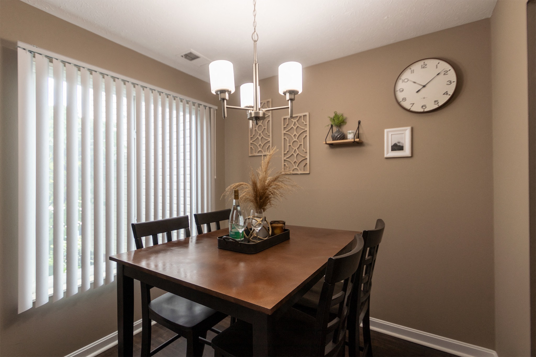 Deer Hill Image 28
